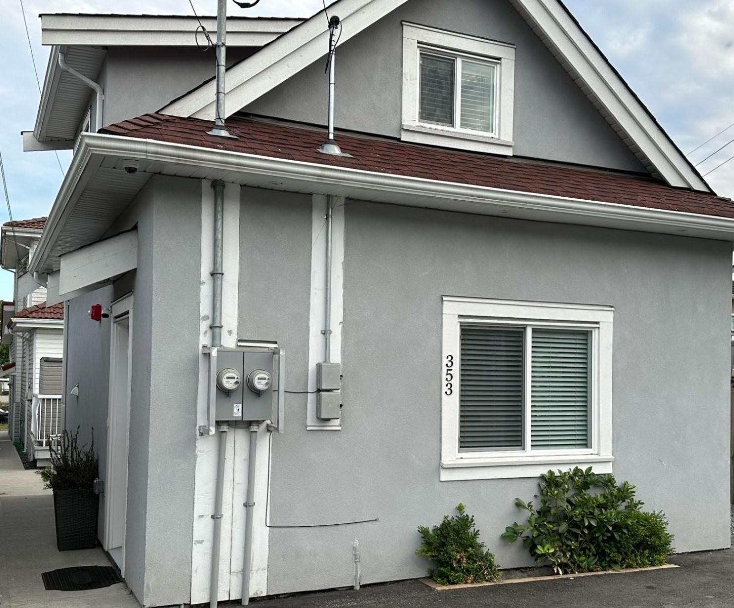 Bright And Cozy Modern Home In Vancouver - Central To Yvr-Downtown - Free Private Parking Exterior photo