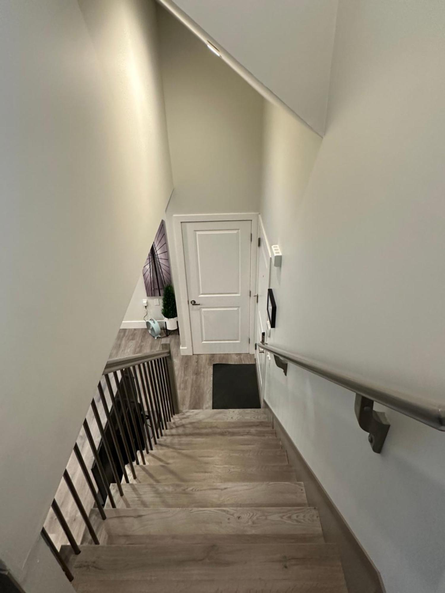 Bright And Cozy Modern Home In Vancouver - Central To Yvr-Downtown - Free Private Parking Exterior photo
